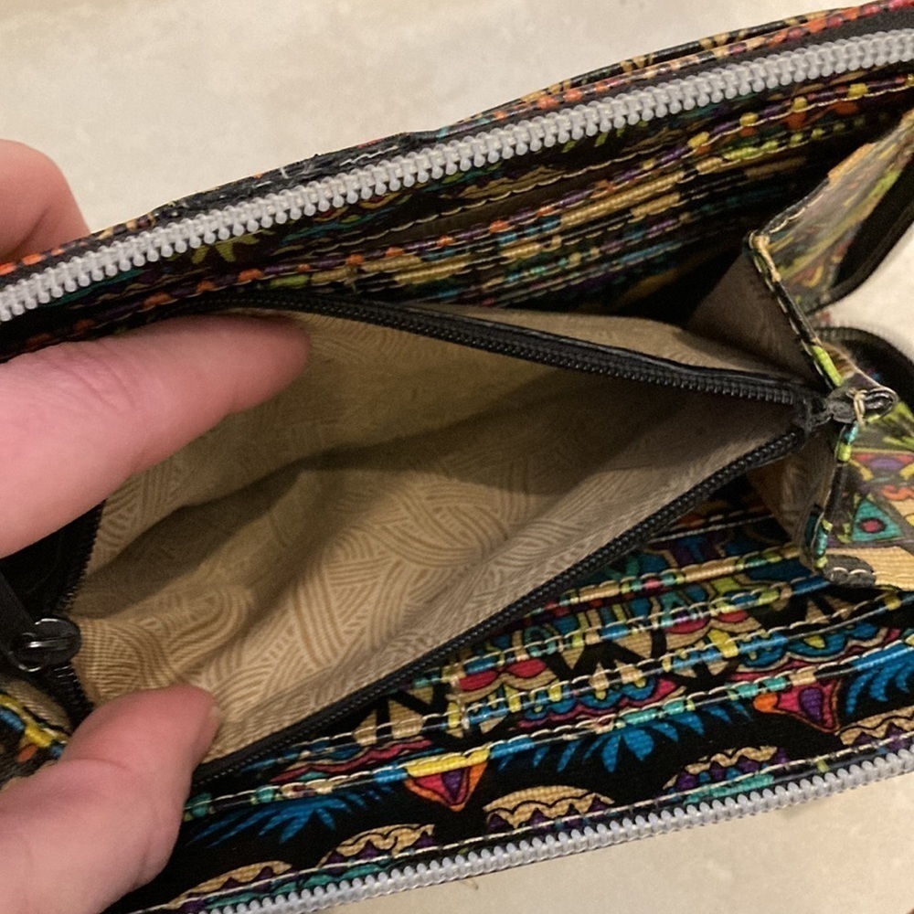 Sakroots Wallet - Picture 8 of 12